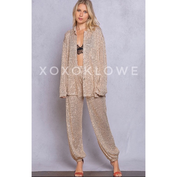 POL Champagne Gold Sequin Sparkle Elastic Waist Joggers - Picture 5 of 16